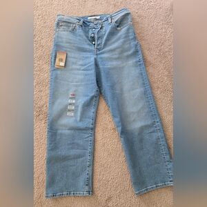 Levi's Light Blue High-Rise Women’s Jeans